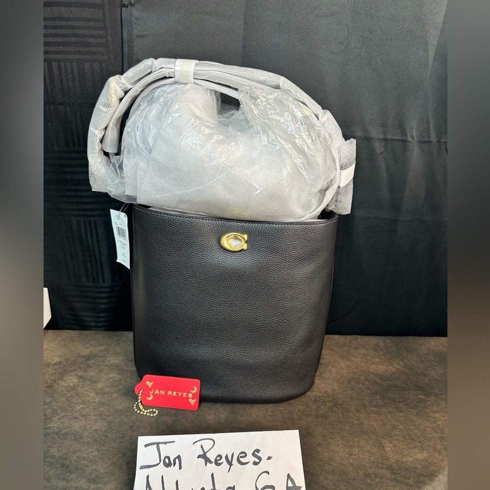 Coach Willow Bucket Bag - Picture 3 of 8
